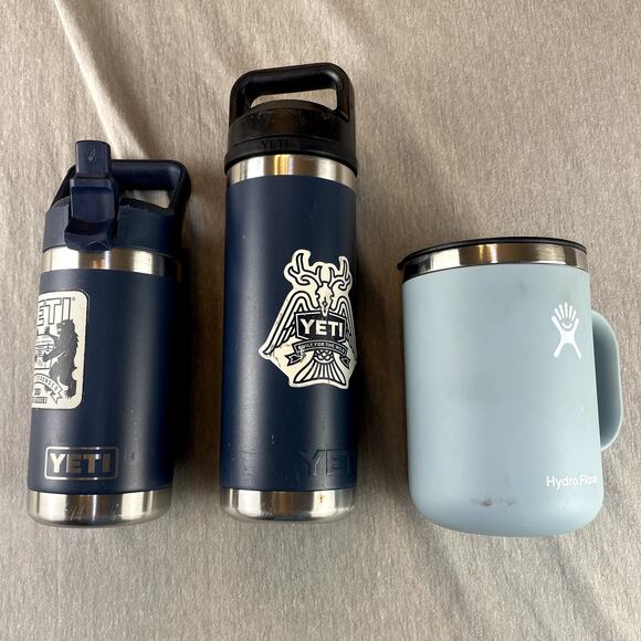 Bundle 3 preowned Yeti Hydro Flask Blue Tumblers Thermos Insulated - Picture 1 of 7